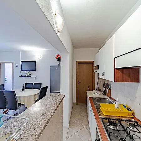 Apartment By The Sea Ubli, Lastovo - 8344 Uble