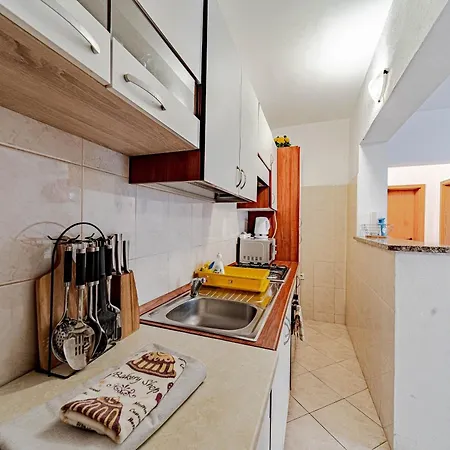 Apartment By The Sea Ubli, Lastovo - 8344